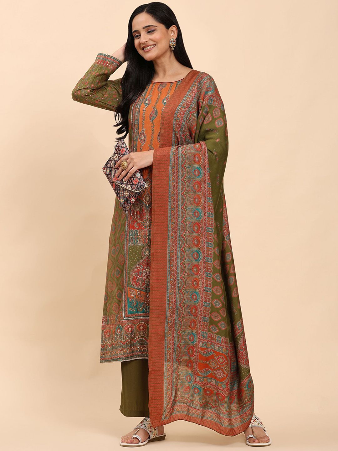 Mamicha Women Floral Embroidered Regular Pure Cotton Kurta with Trousers & With Dupatta