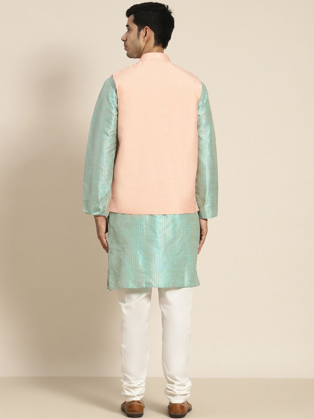 SOJANYA Men Woven Design Kurta with Churidar with Nehru Jacket