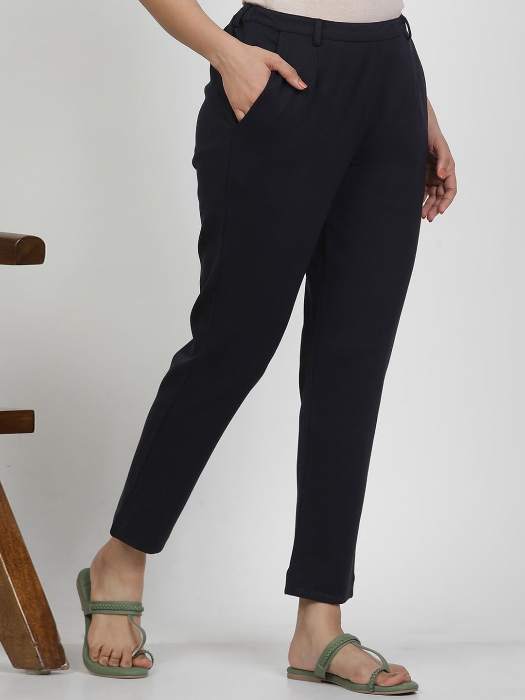 W Women Slim Fit Mid-Rise Regular Trousers