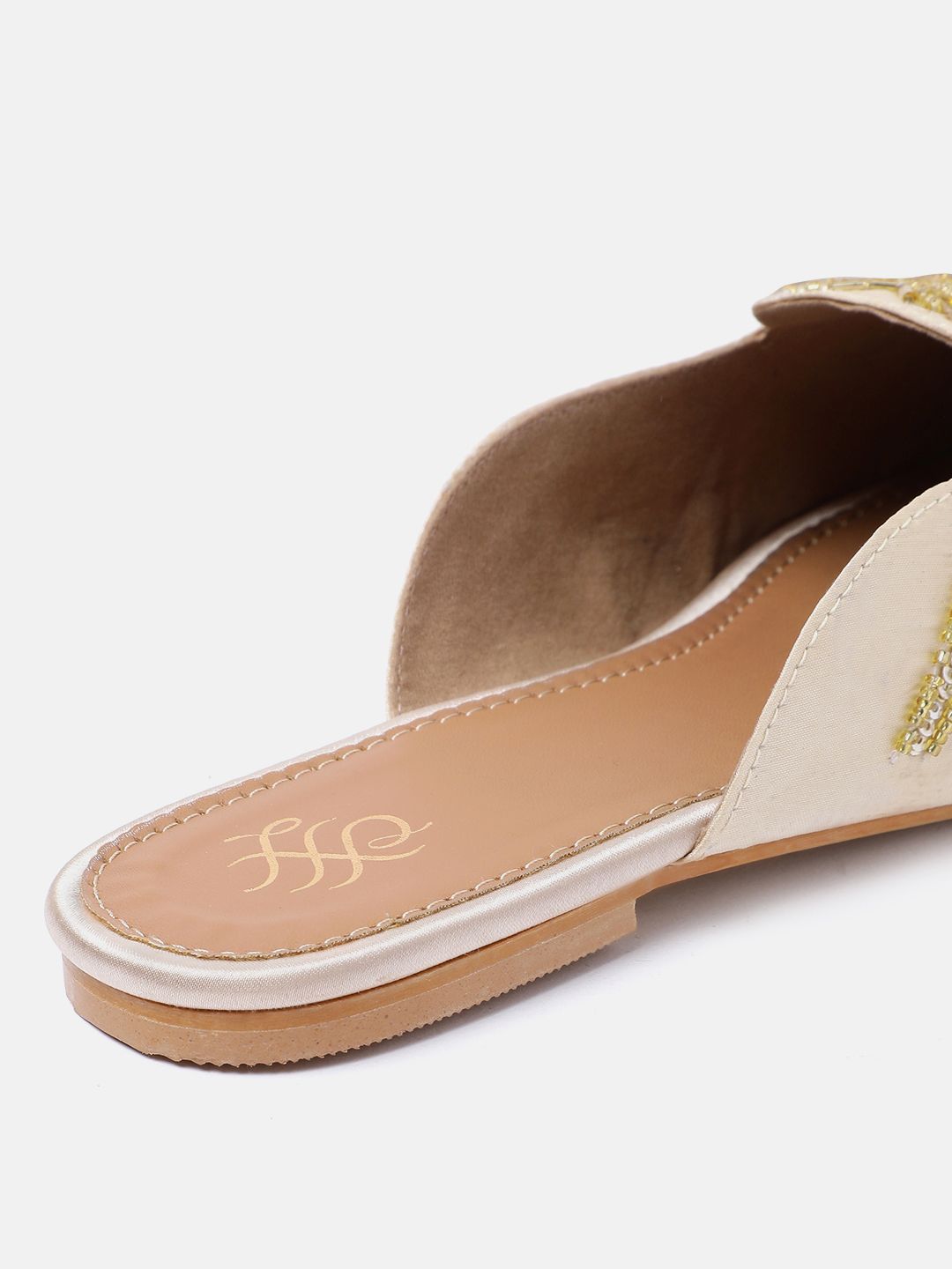 House of Pataudi Women Beads Embellished Ethnic Mules