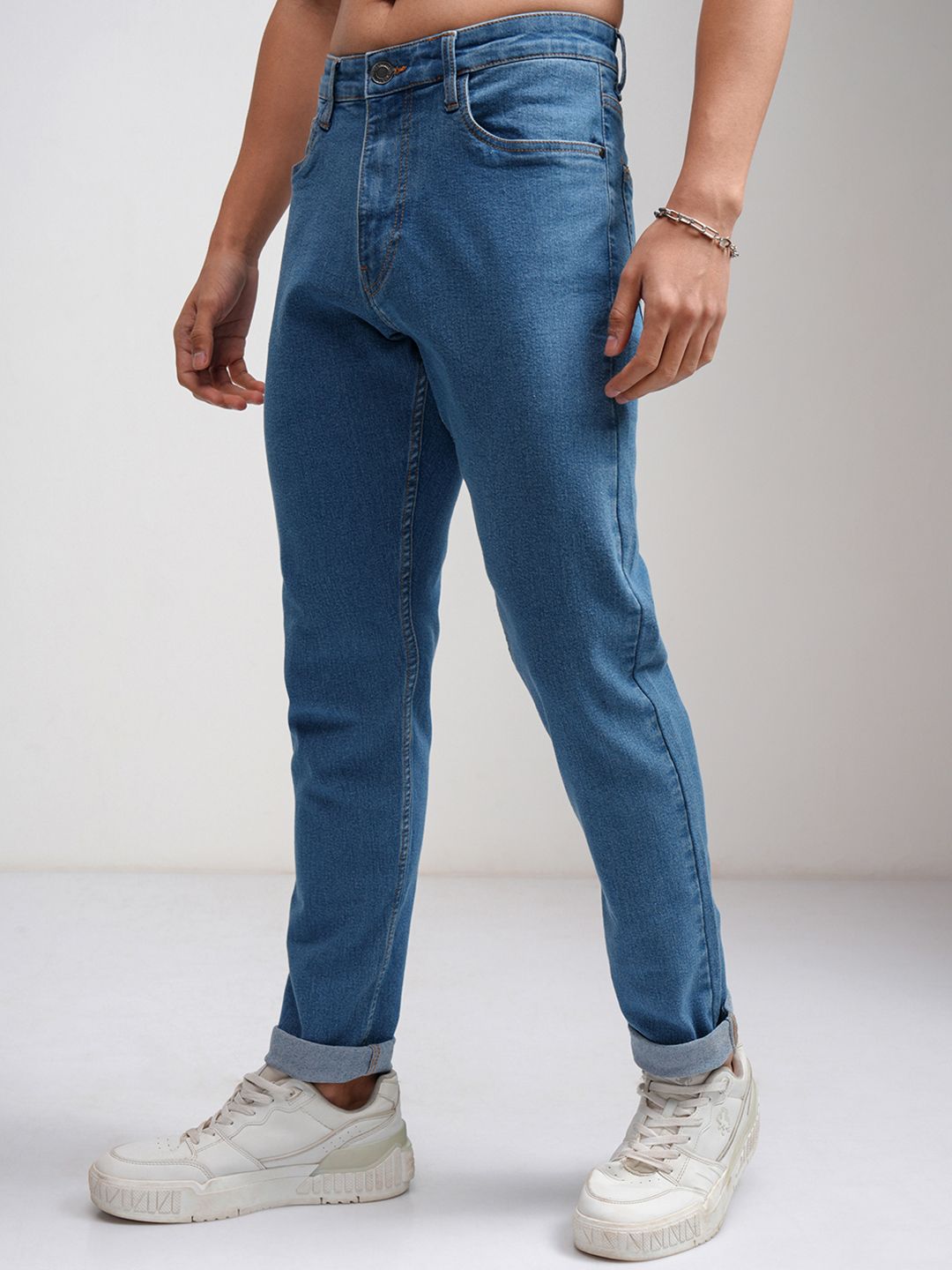HIGHLANDER Men Tapered Fit Mid-Rise Clean Look Stretchable Jeans