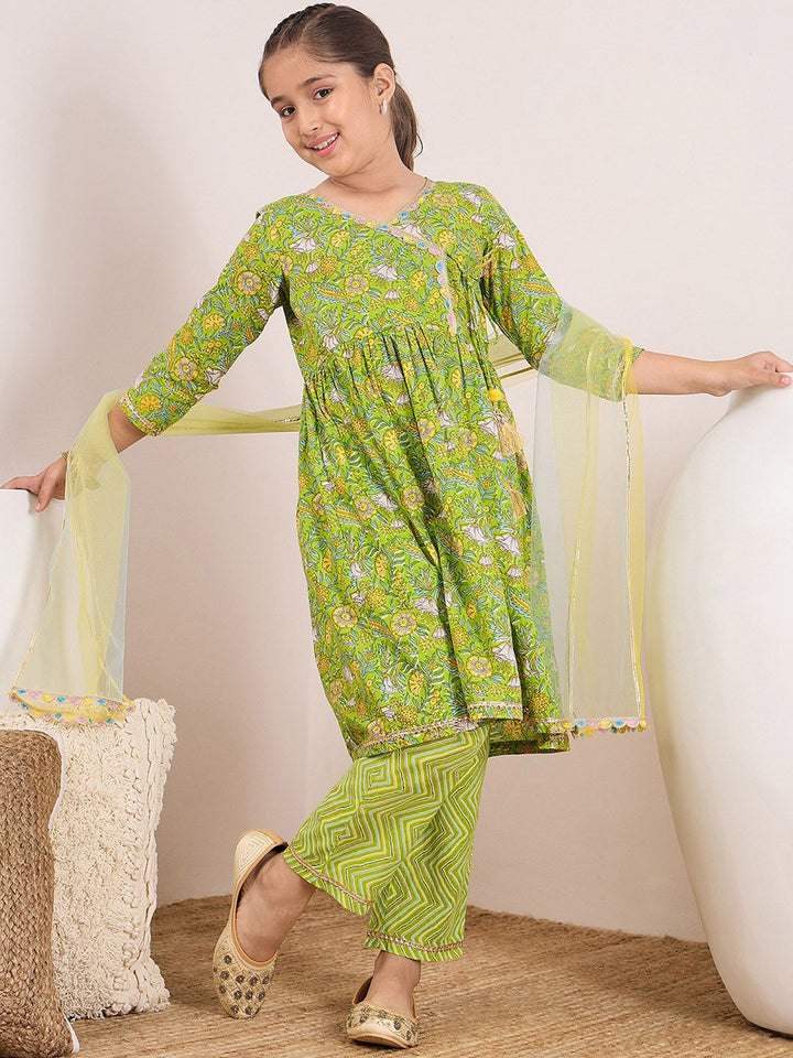 pspeaches Girls Ethnic Motifs Printed Angrakha Pure Cotton Kurta with Trousers & Dupatta