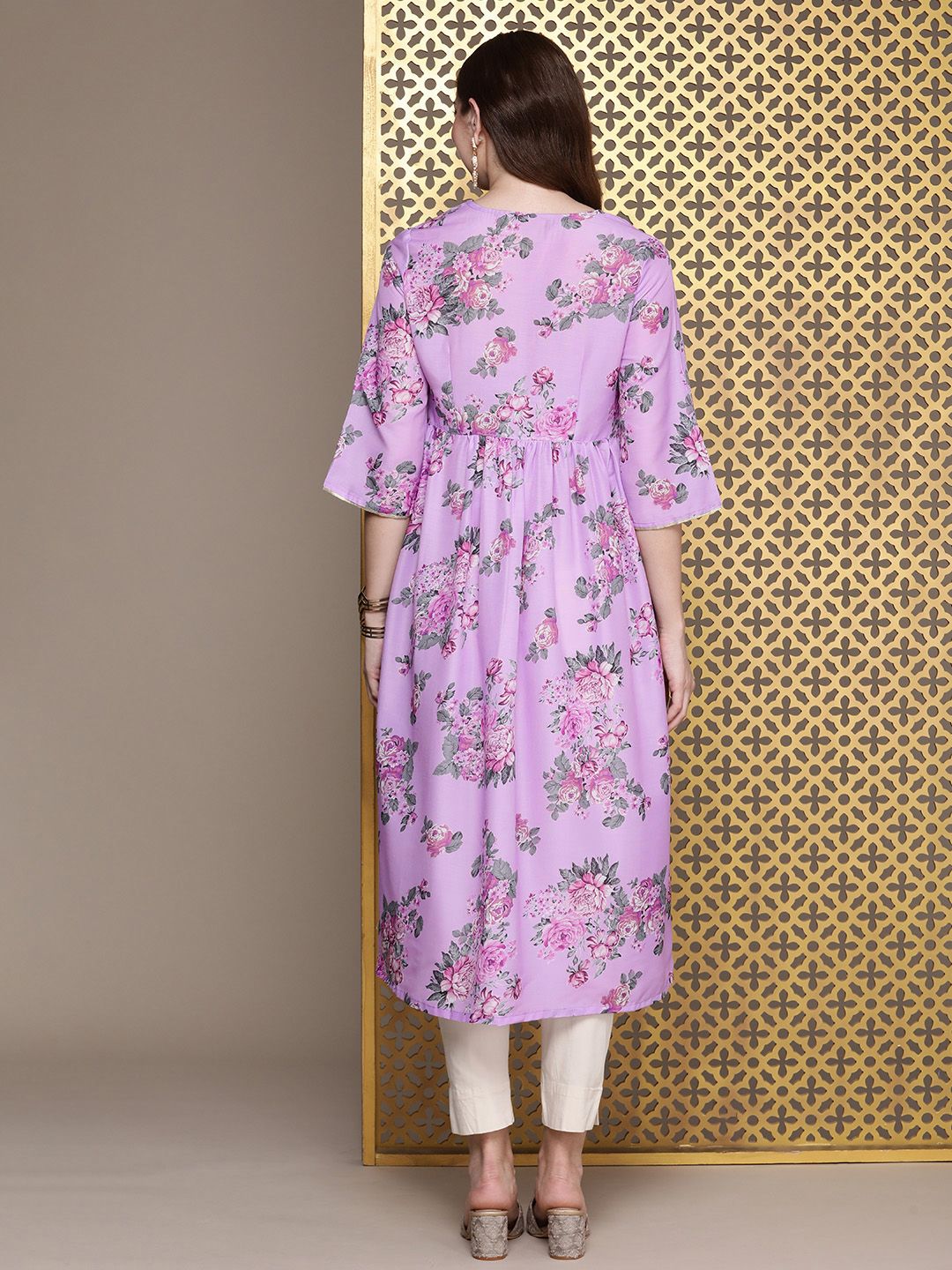 House of Pataudi Women Floral Printed Gotta Patti Floral Kurta