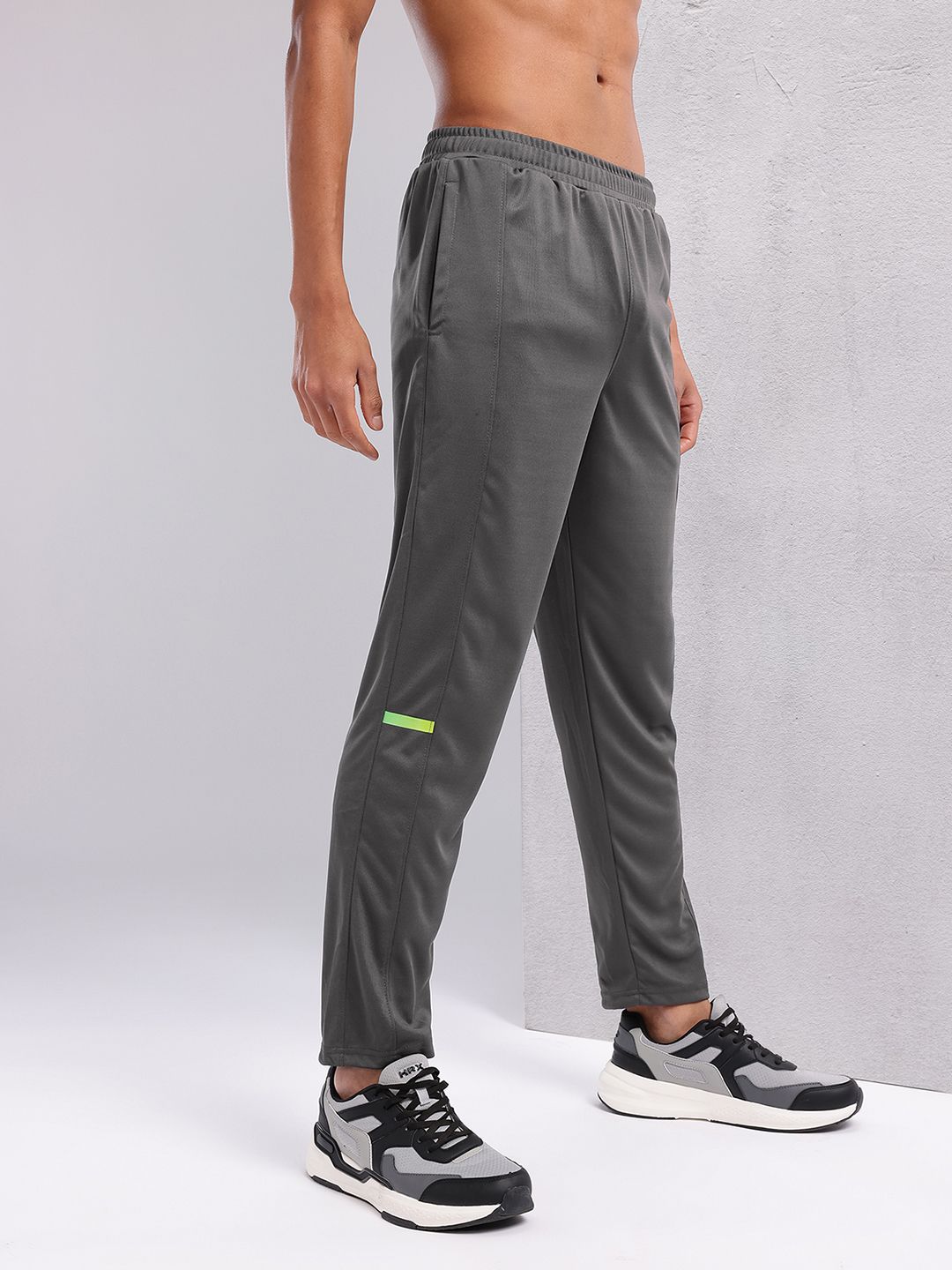 HRX by Hrithik Roshan Men Mid-Rise Rapid-Dry Training Joggers