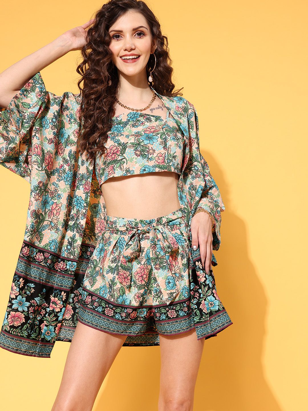 Berrylush Women Beige & Blue Floral Printed 3 Piece Co-Ords
