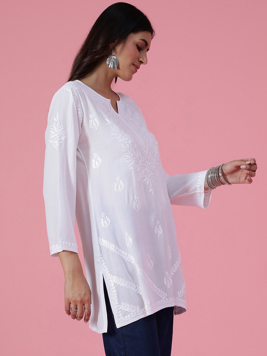 Rumah Wanita Chikankari White Rayon Chikankari Sulam Kurti