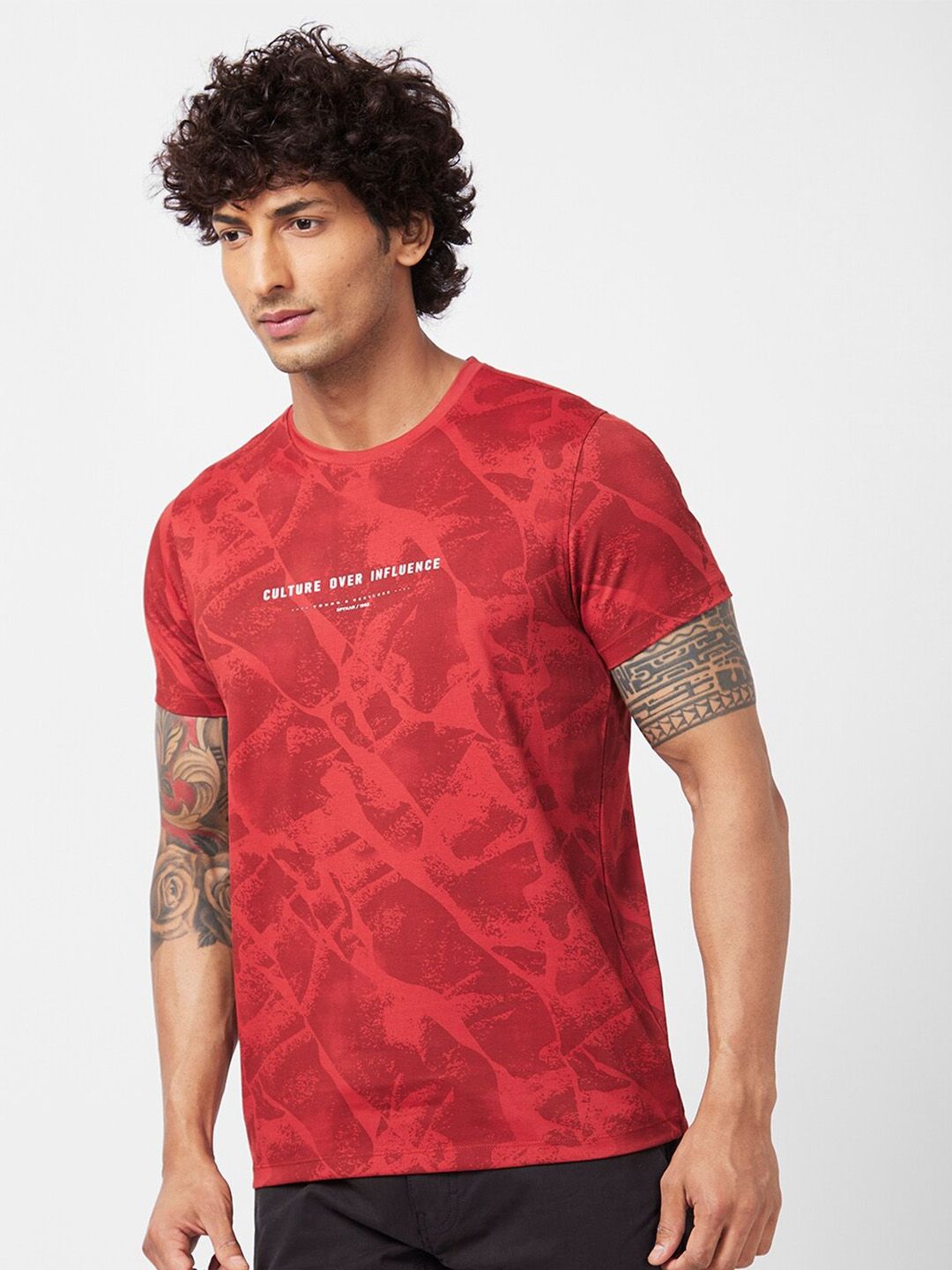 SPYKAR Abstract Printed Slim Fit Cotton T-Shirt