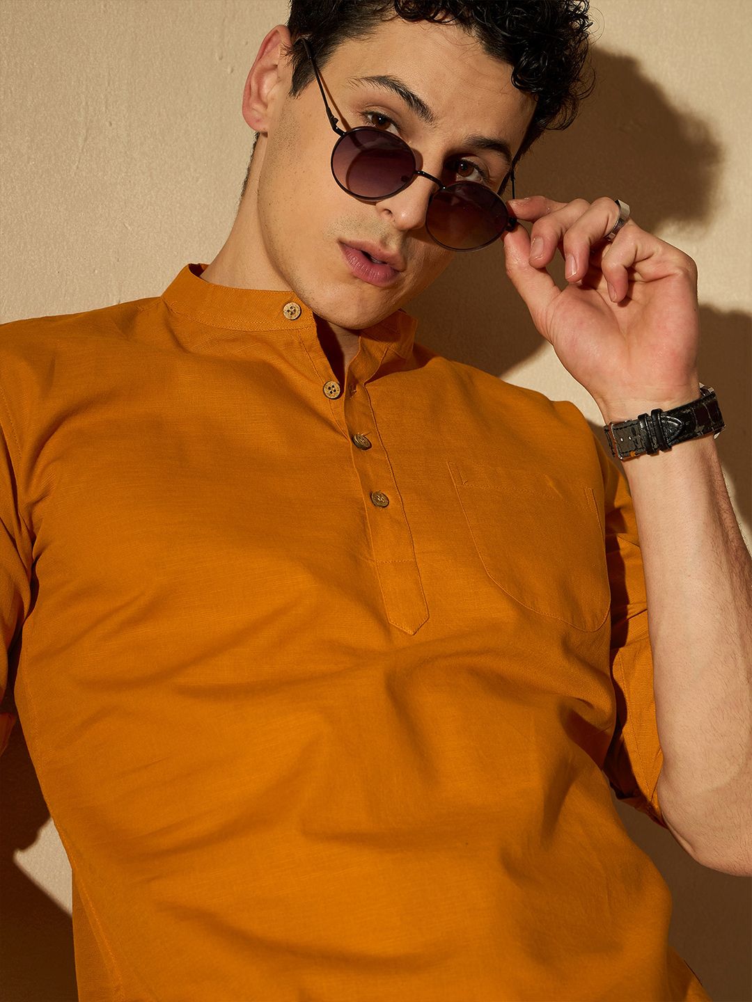 Dennison Men Comfort Orange Slim Fit pendek kurta