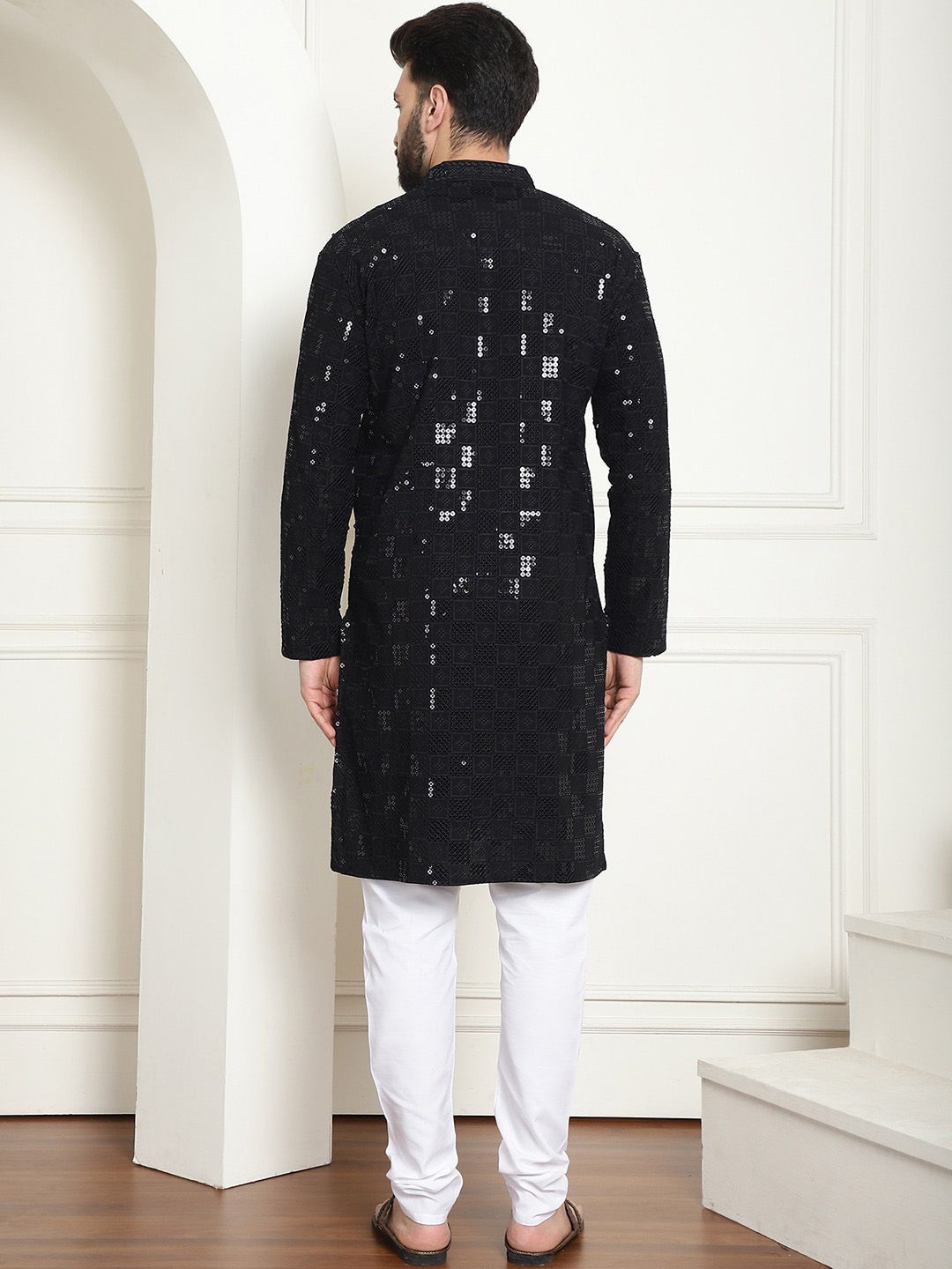 SOJANYA Kurta Kapas Tulen Bersulam Labuci dengan Churidar