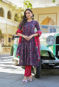 KALINI Women Floral Printed Regular Kurta with Trousers & With Dupatta