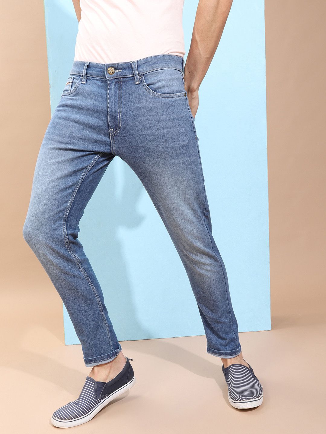 The Indian Garage Co Men Blue Slim Fit Mid-Rise Clean Look Stretchable Jeans