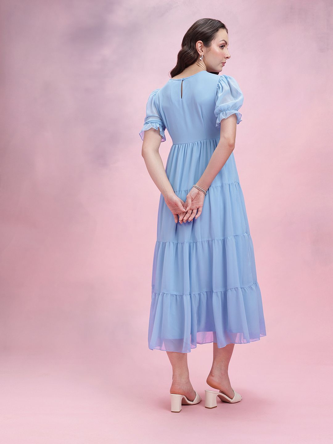 Dressberry ruffle detail berpakaian midi bertingkat