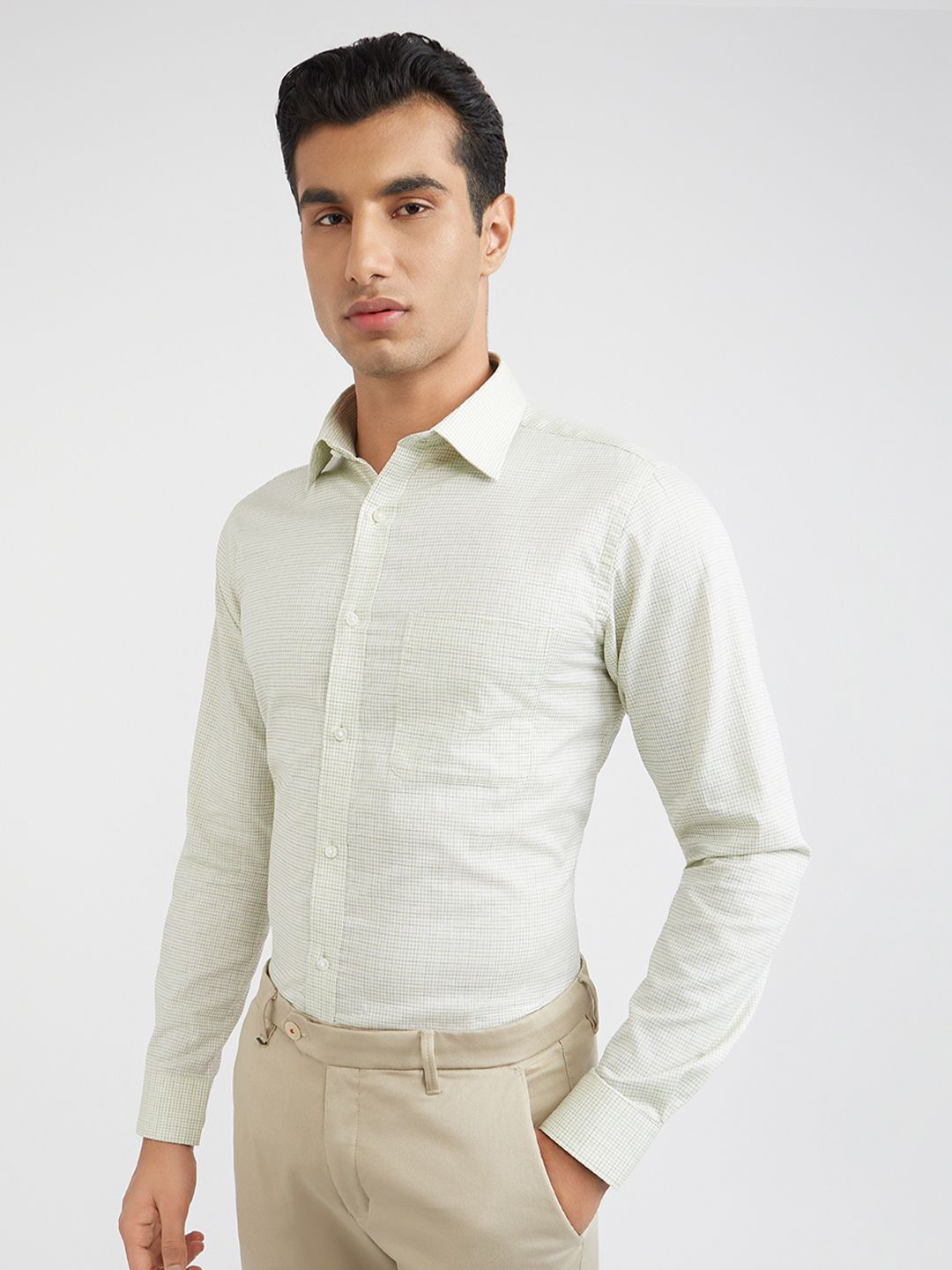 Raymond Men Green Pure Cotton Slim Fit Checked Formal Shirt