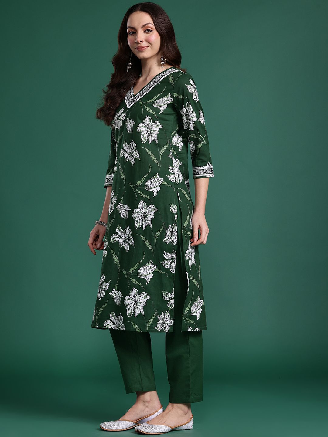 Indo Era Floral Printed Regular Pure Cotton Kurta with Trousers & Dupatta