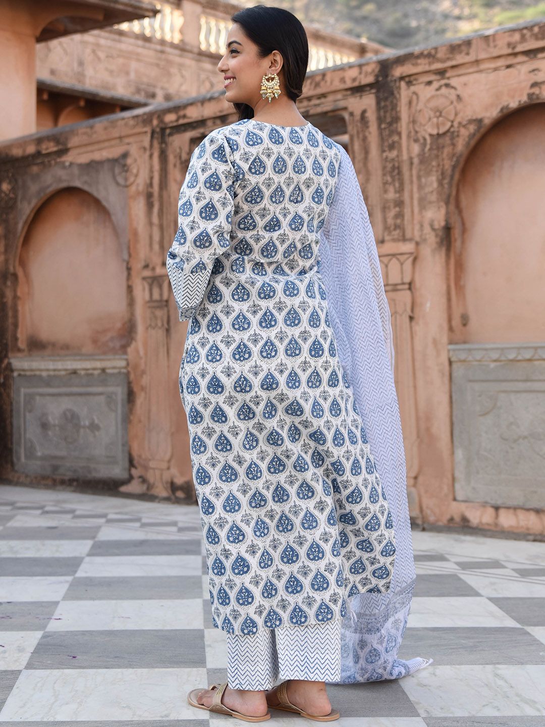 KALINI Ethnic Motifs Printed Regular Straight Kurta With Trousers & Dupatta