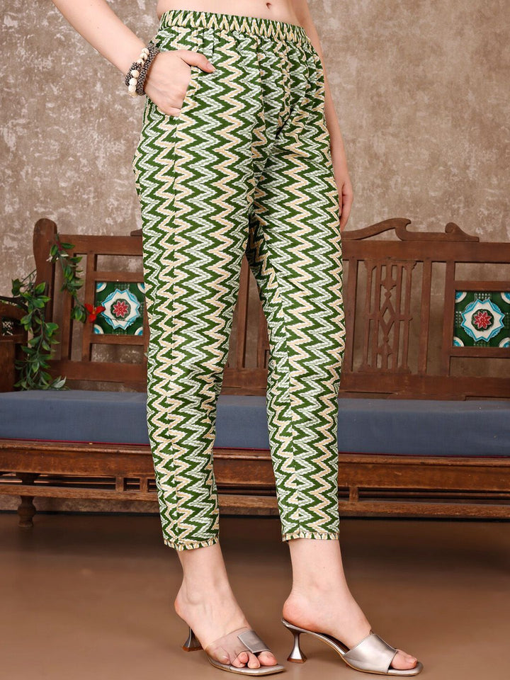 KALINI Floral Printed Regular Straight Kurta With Trousers & Dupatta