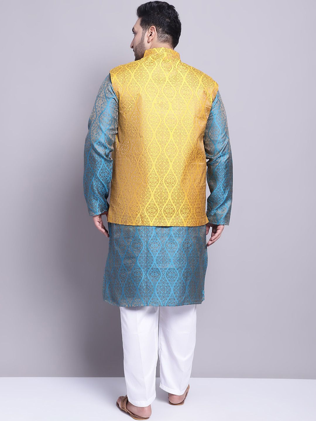 SOJANYA PLUS Ethnic Motifs Woven Design Kurta With Pyjamas & Nehru Jacket
