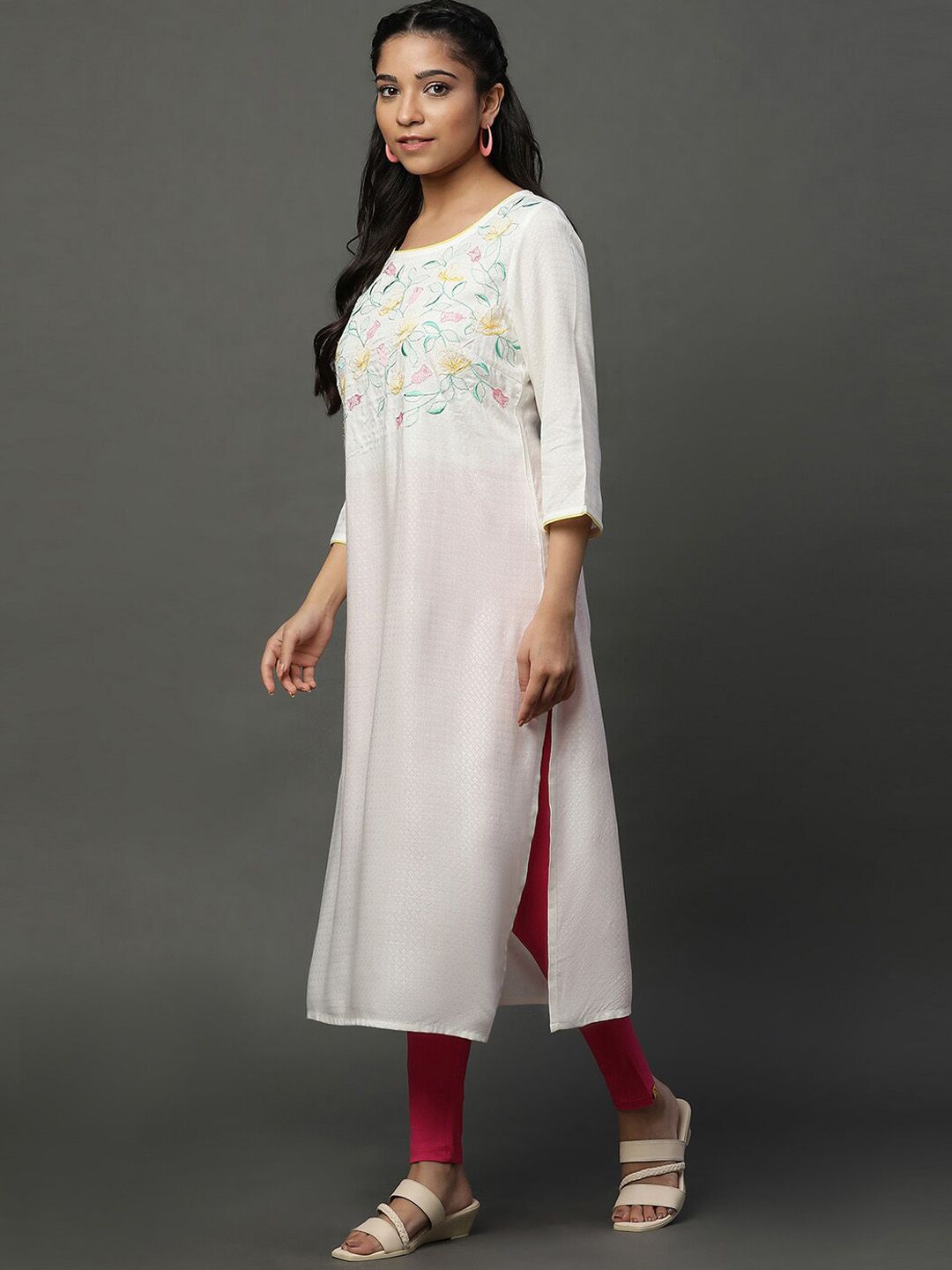 AURELIA Floral Embroidered Straight Kurta