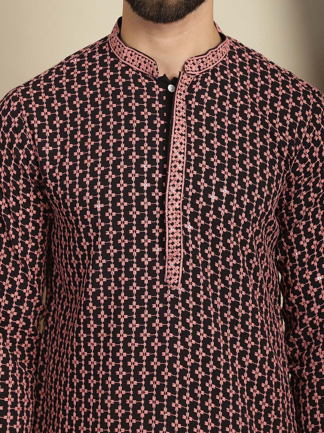 Anouk Coral Geometrik Sulam Mandarin Kolar Lengan Panjang Kurta Kapas Labuci