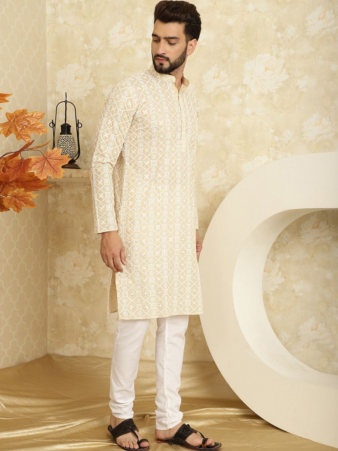 SOJANYA Motif Etnik Sulam Kurta Kapas Tulen Biasa Dengan Churidar