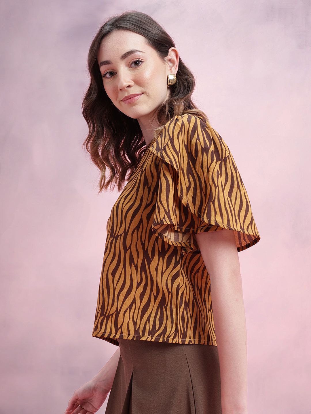 DressBerry Floral Print Tulip-Style Flared Sleeves Top