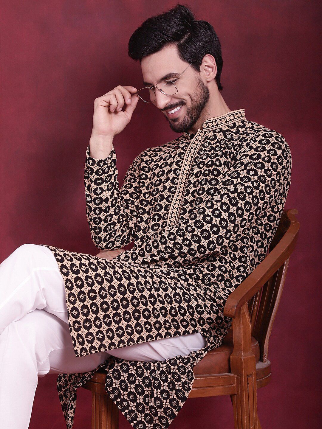 Jompers Ethnic Motifs Embroidered Mandarin Collar Kurta with Pyjamas