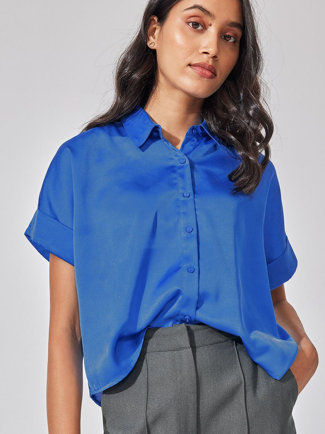 The Label Life Spread Collar Extended sleeves Satin Boxy Casual Shirt