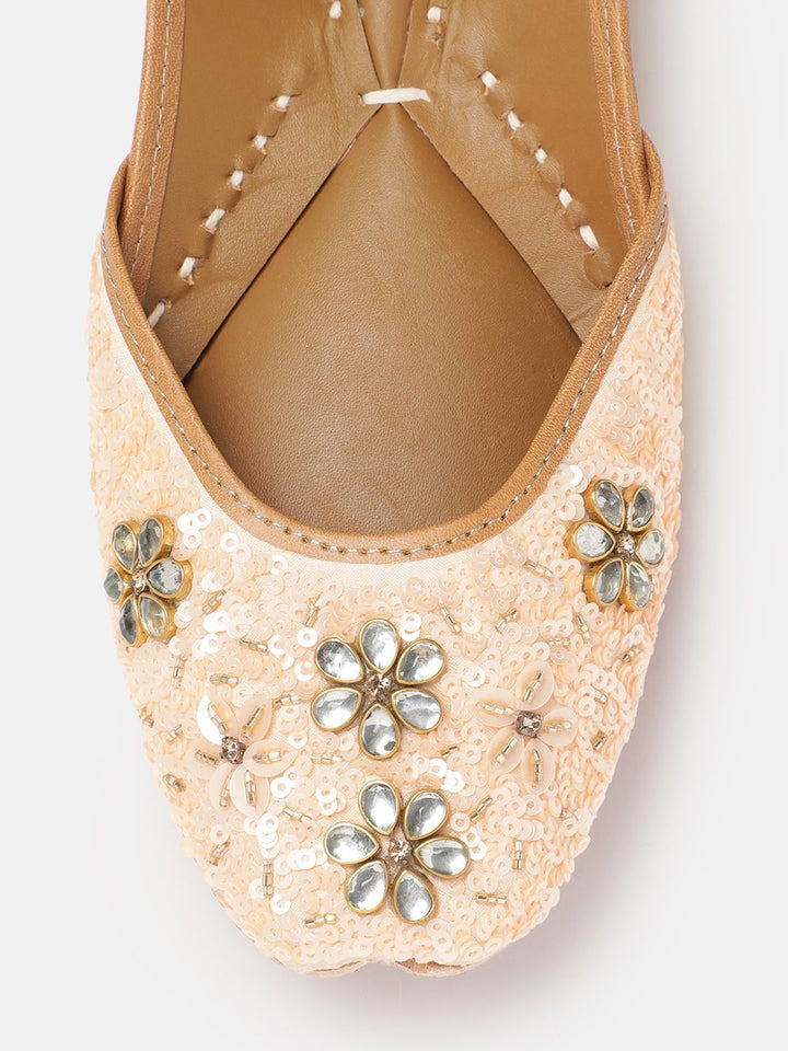 House of Pataudi Women Floral Embellished Leather Mojaris