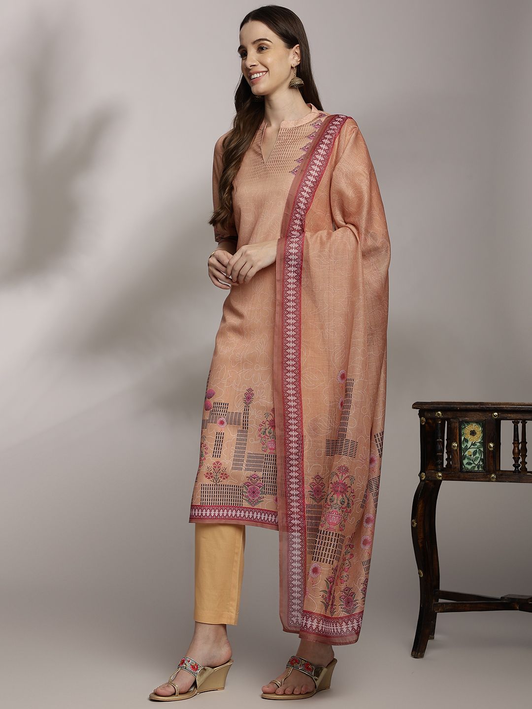 Anouk Women Floral Printed Regular Kurta with Trousers & Dupatta