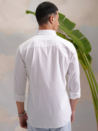 HIGHLANDER White Regular Fit Vertical Striped Casual Shirt