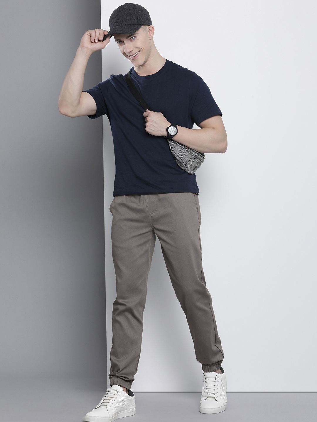 The Indian Garage Co Men Solid Slim Fit Joggers