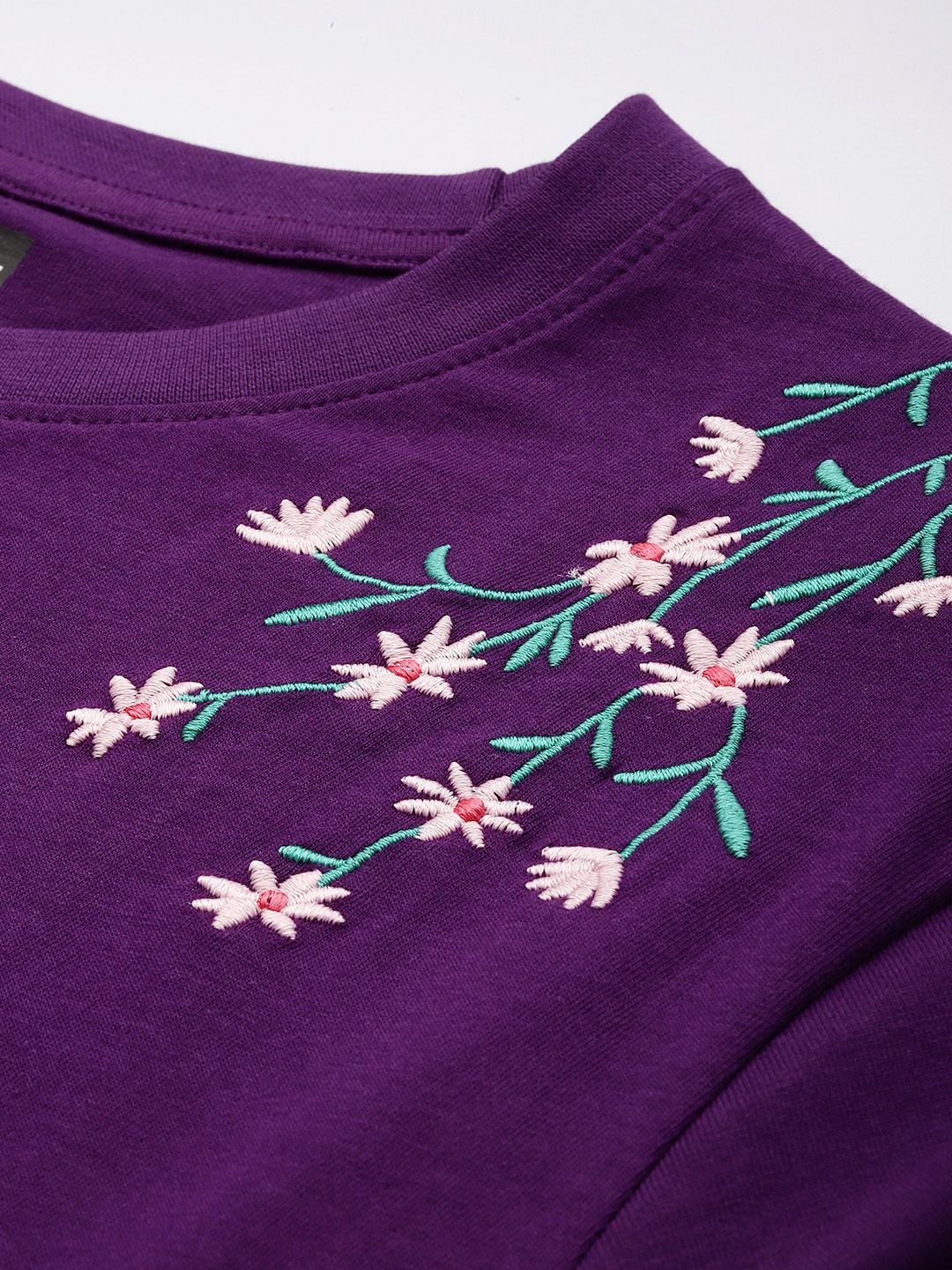 DILLINGER Women's Oversized Embroidery Tshirt