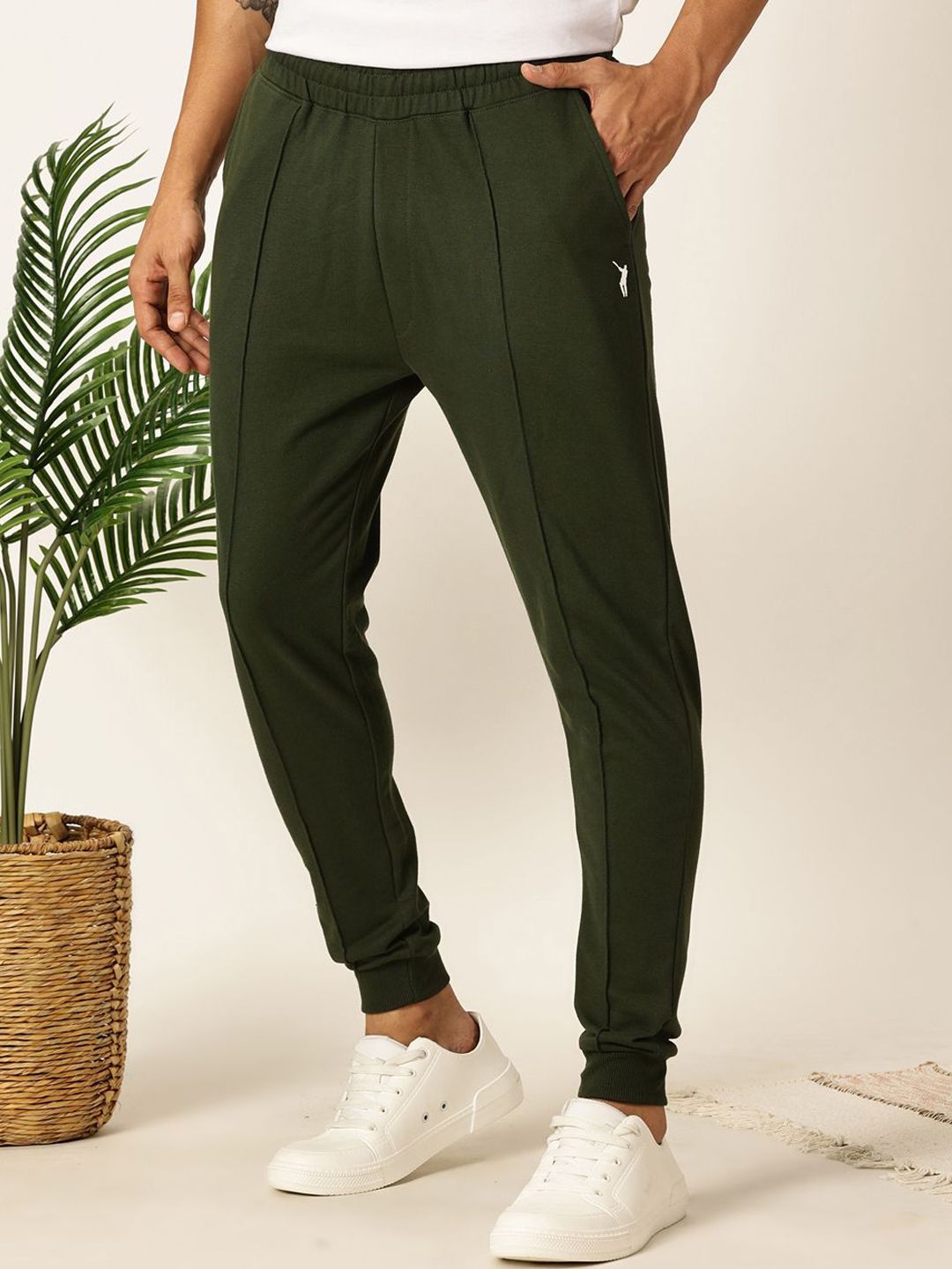 Thomas Scott Men Slim-Fit Mid Rise Joggers