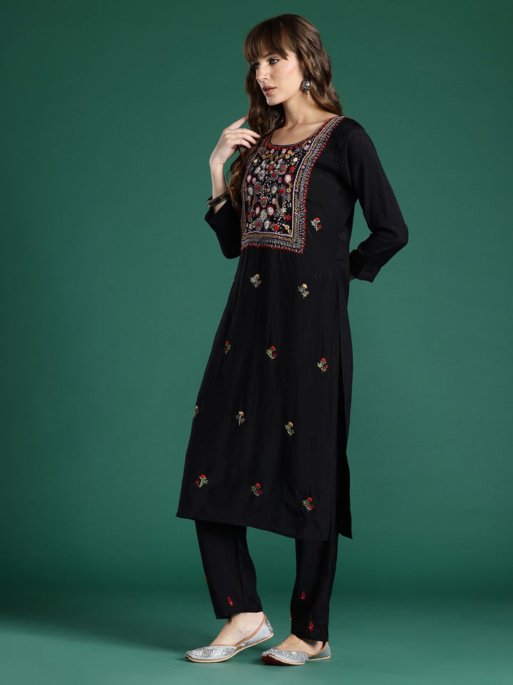Indo Era Floral Embroidered Regular Thread Work Kurta with Trousers & With Dupatta