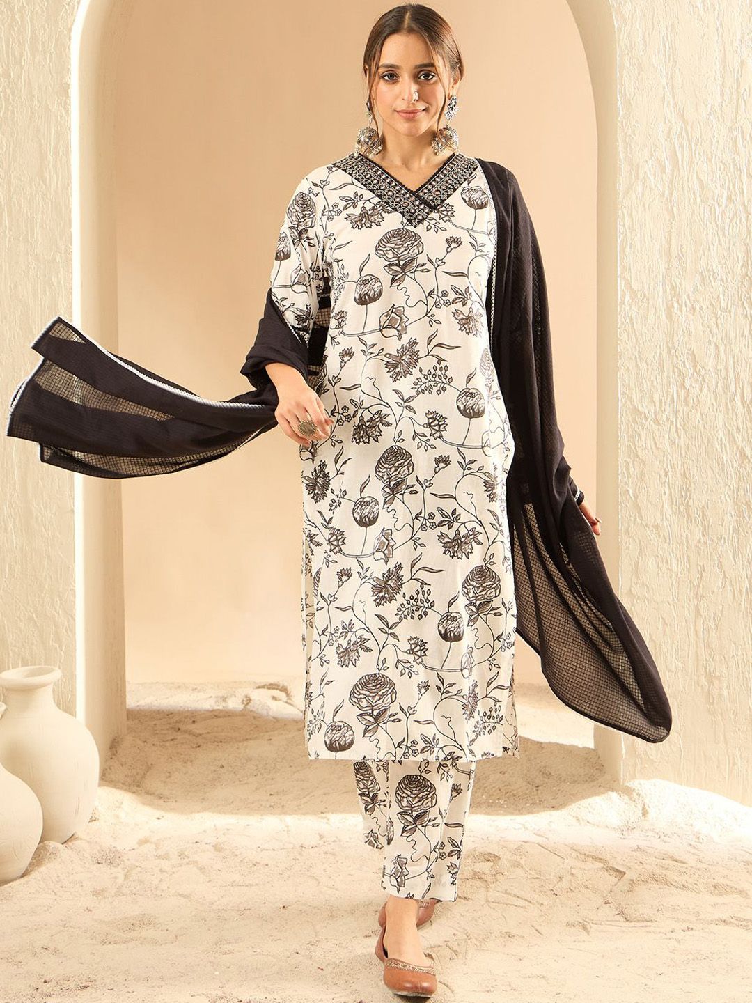 Indo Era Women Printed Regular Mirror Work Pure Cotton Kurta with Trousers & With Dupatta
