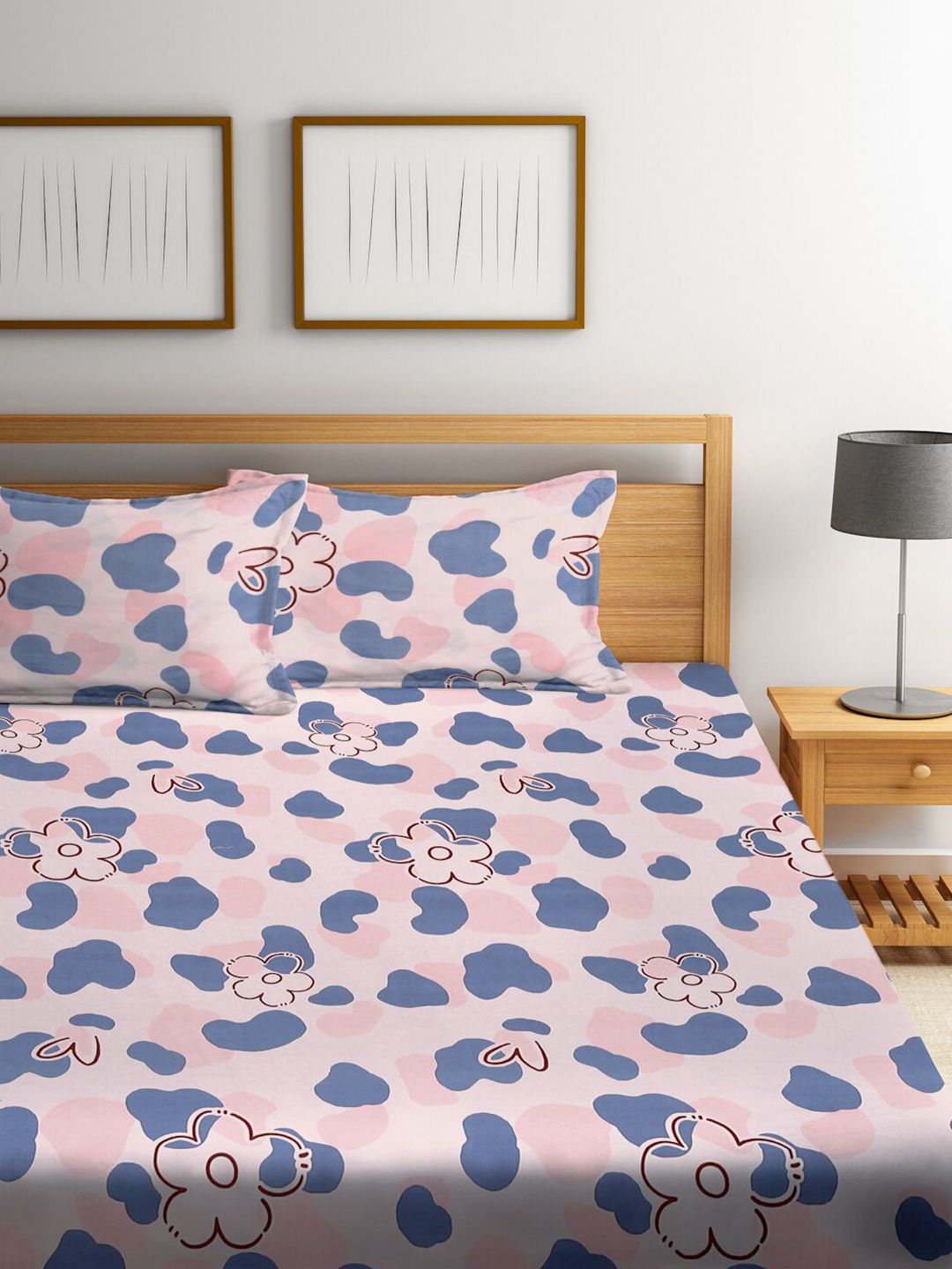 KLOTTHE Pink Floral Polycotton 300 TC Fitted King Fine Bedsheet with 2 Pillow Covers-96 x 89 inches