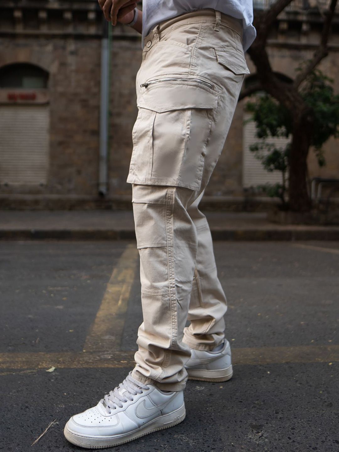 Powerlook Men Beige Regular Fit Cargo Pant