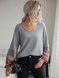 DressBerry Women V-Neck Colourblocked Long Sleeves Top