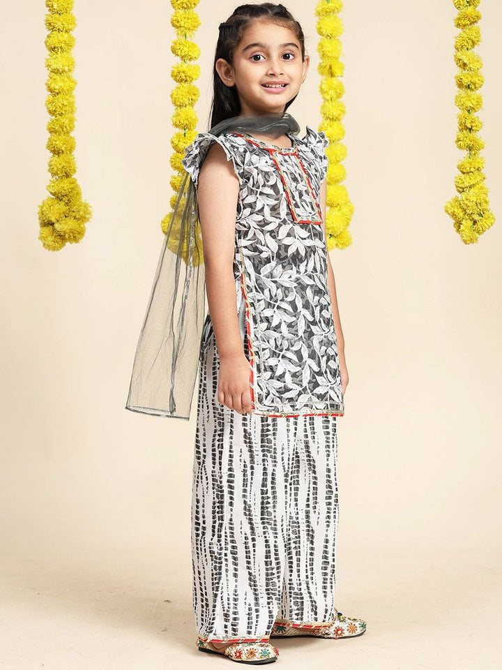 Cutiekins Girls Floral Printed Gotta Patti Straight Kurta with Palazzos & Dupatta