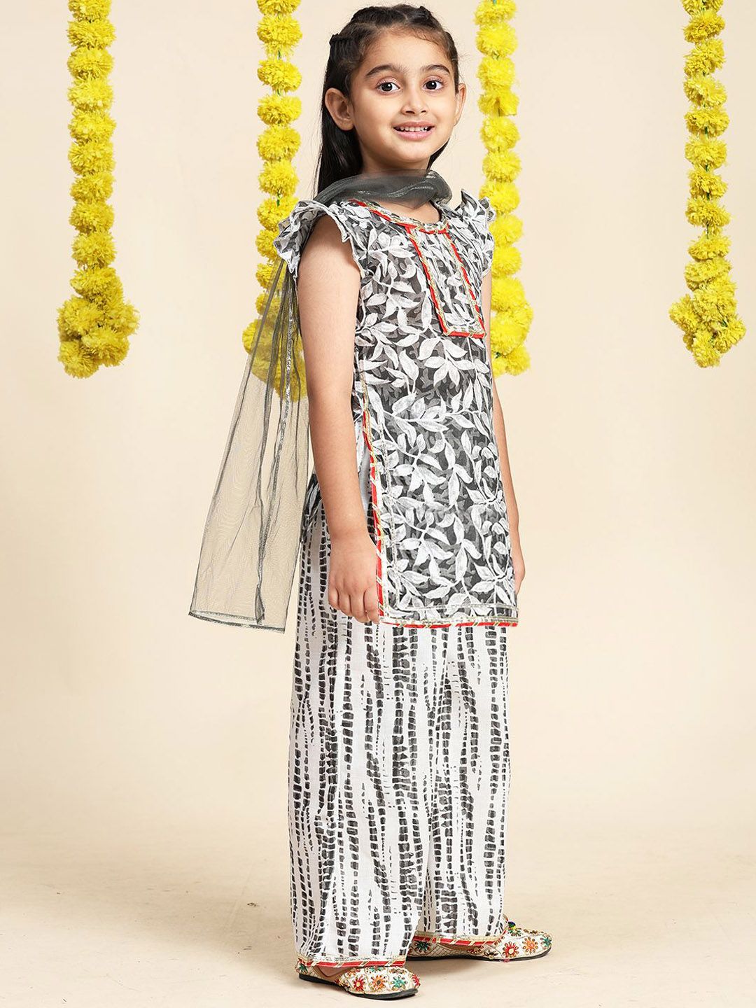Cutiekins Girls Floral Printed Gotta Patti Straight Kurta with Palazzos & Dupatta