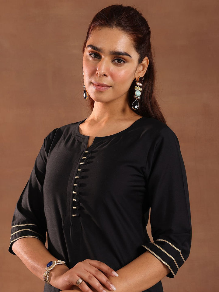 Gerua By Libas Round Neck Gotta Patti Straight Kurta With Trousers & Dupatta