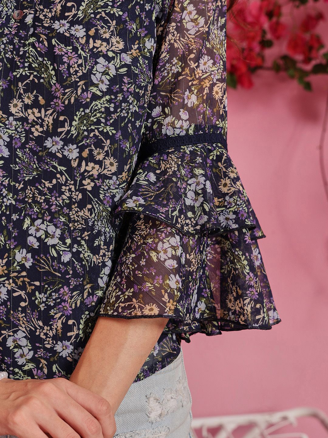 Quiero Women Floral Dicetak Pusingan Leher Leher