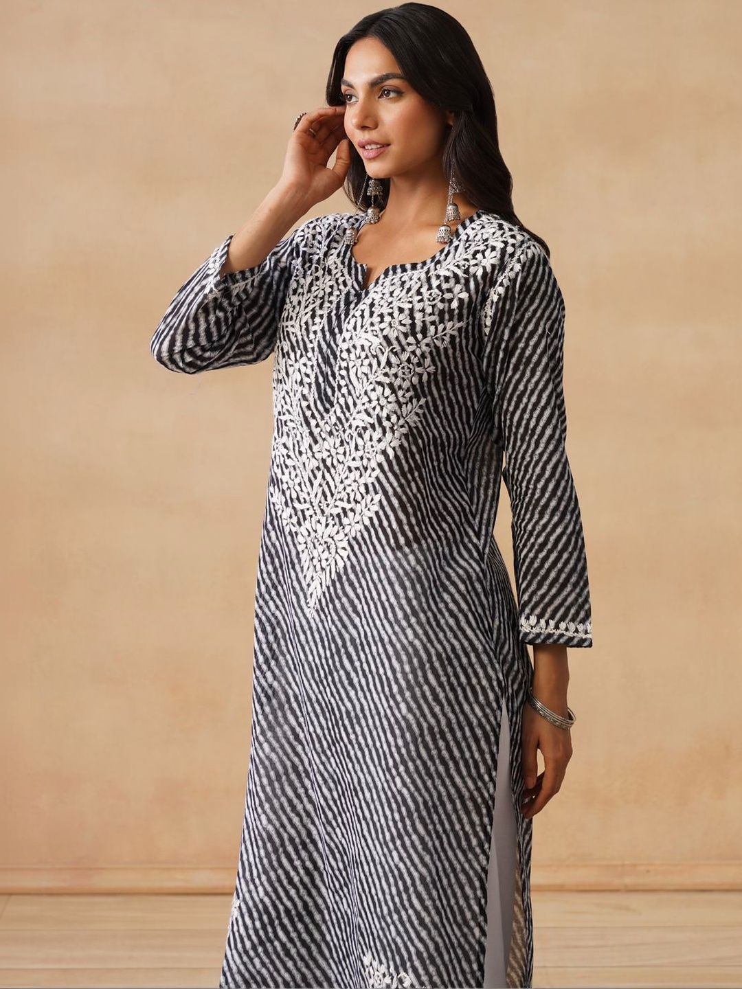 Rumah Wanita Chikankari Bercetak Chikankari Kurta