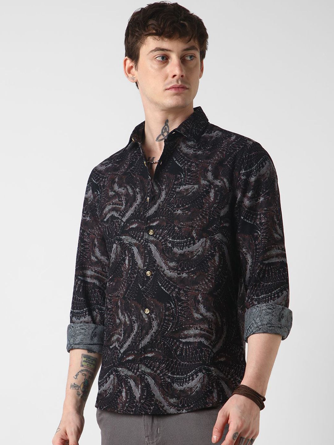 VASTRADO Men Classic Slim Fit Floral Opaque Printed Casual Shirt
