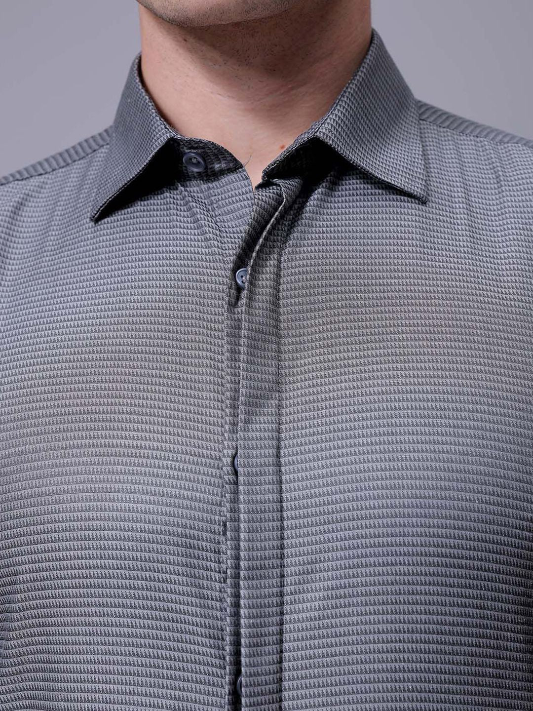 The Indian Garage Co. X Luxe Men Slim Fit Cutaway Collar Textured Formal Shirt