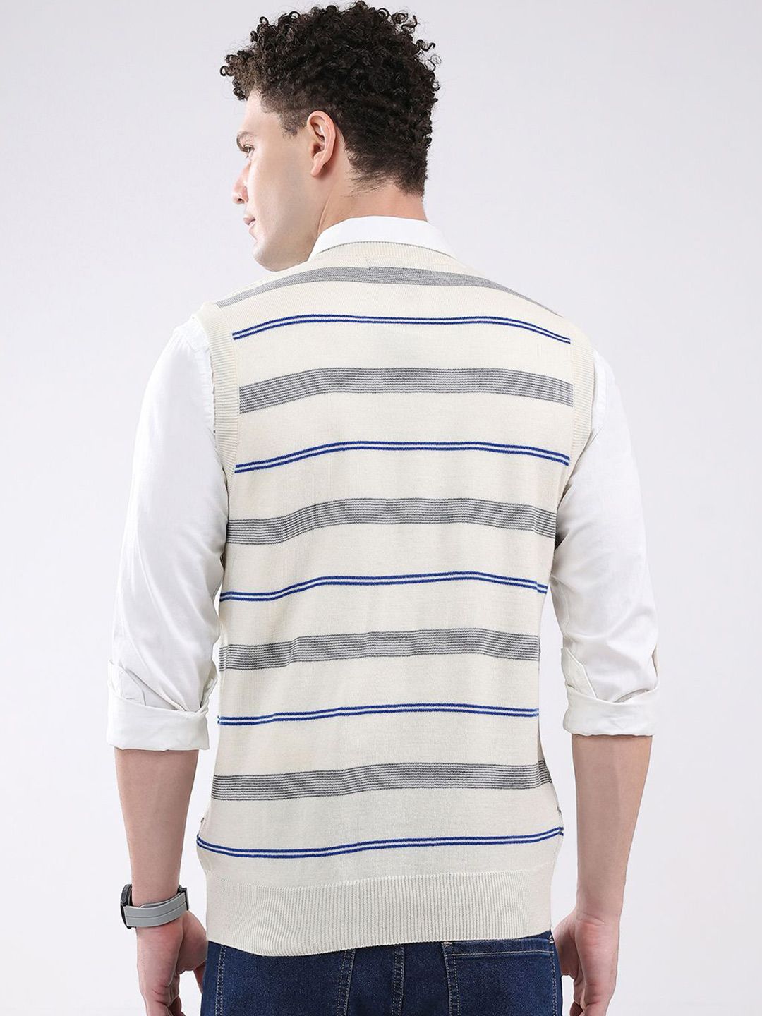 Monte Carlo Men Geometric Printed V-Neck Ribbed Sweater Vest