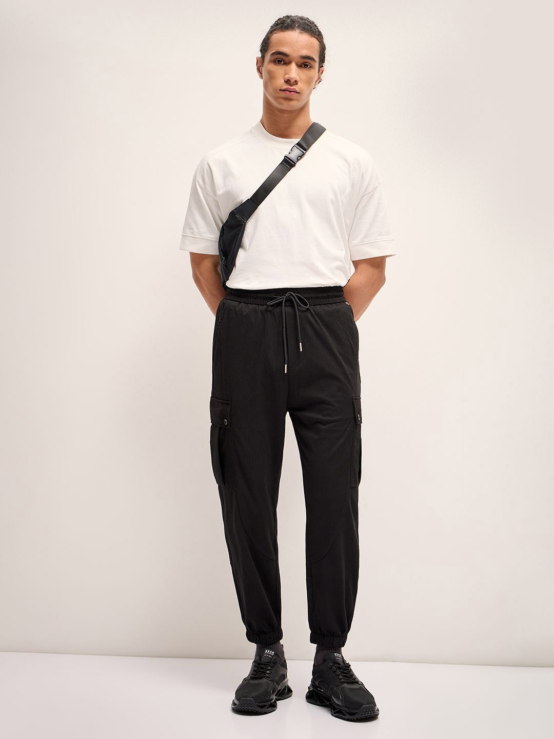 THE BEAR HOUSE Men Solid Cargo Trouser