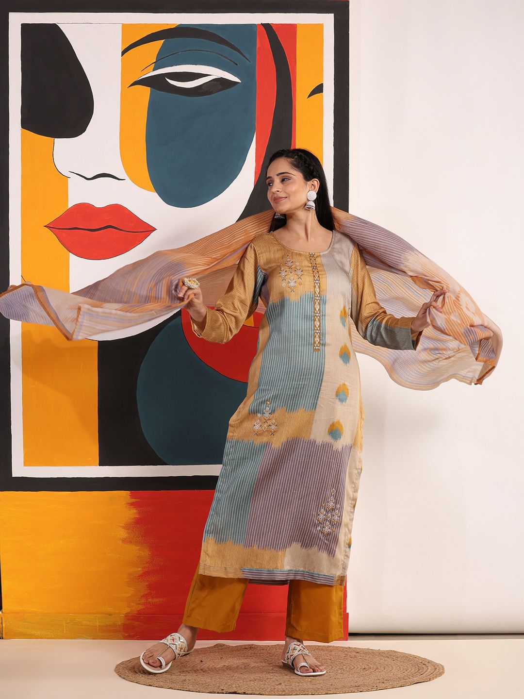 Mamicha Wanita Bercetak Kurta Kapas Tulen Biasa dengan Palazzos & Dengan Dupatta