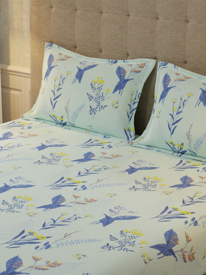 URBAN SPACE Whisper Mint Blue 200 TC Floral Queen Bedsheet 2 Pillow Covers