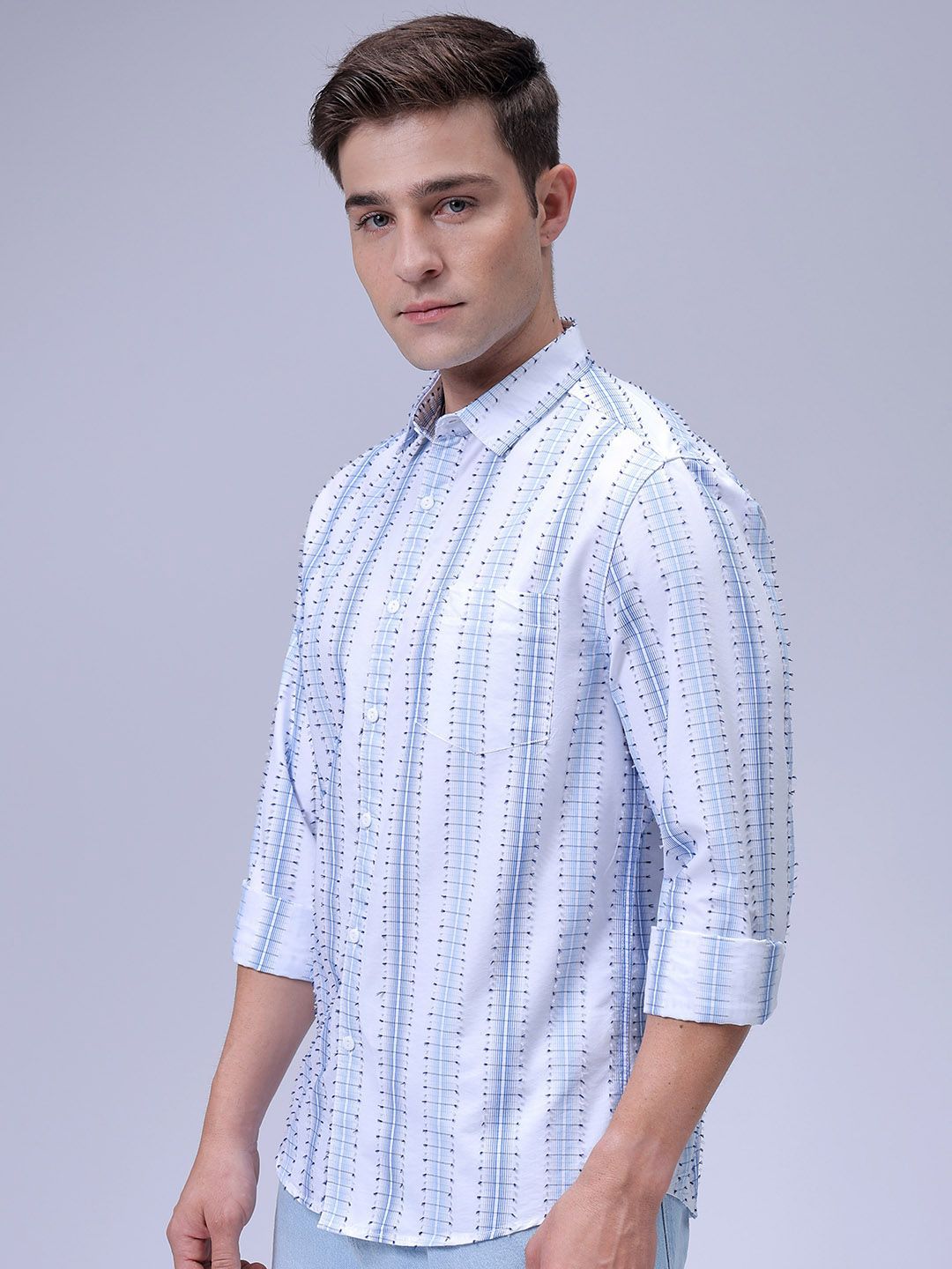 The Indian Garage Co Men Slim Fit Spread Collar Textured Cotton Casual Shirt